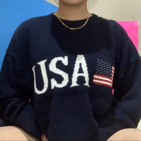 Sweaters - chunky usa navy blue crewneck sweater ✧